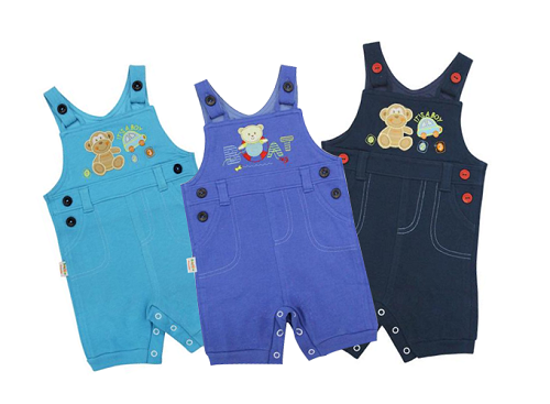 Quần yếm bé trai BabyOne LQ0925 gồm 3 màu: xanh đen, xanh biển và xanh dương, giá 137.000 đồng.  